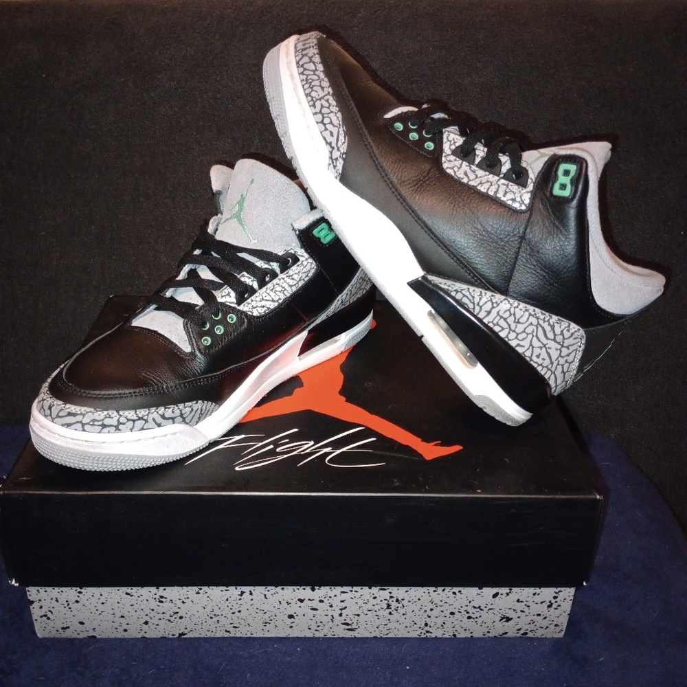 EUC Air Jordan 3 Retro Green Glow Men's Size 10 - Picture 7 of 10